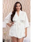 Lila Robe