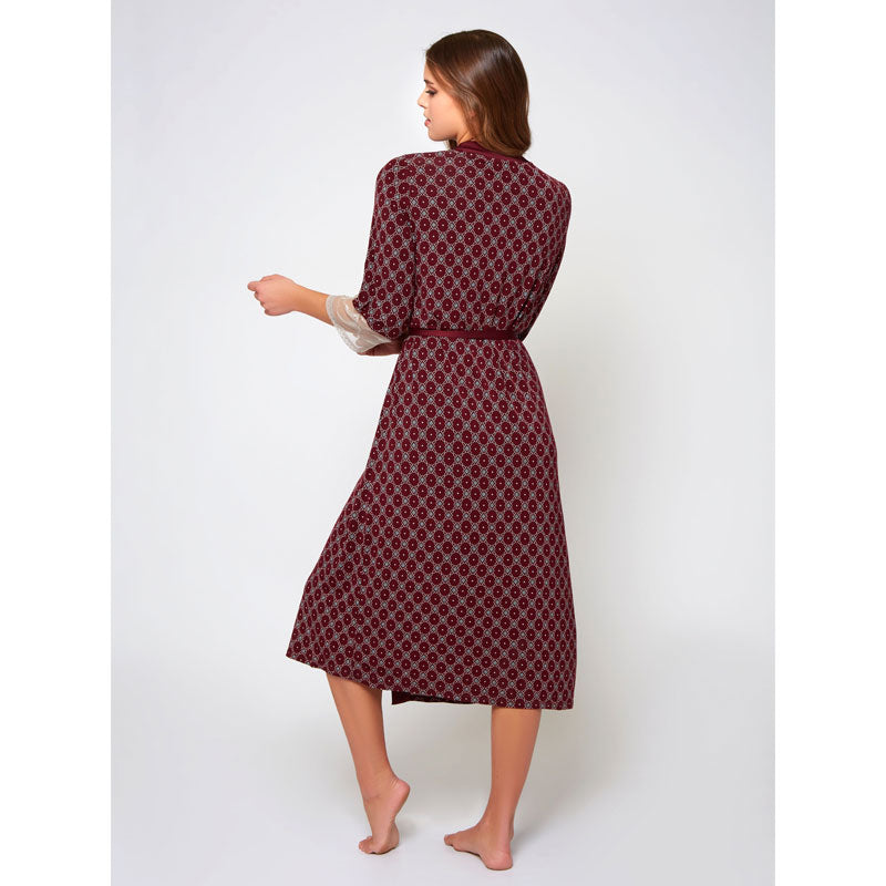 Ariana Robe